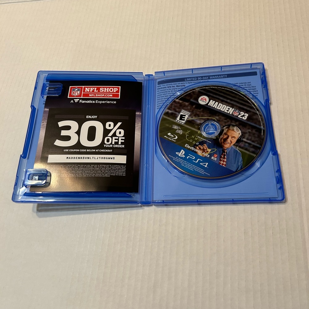PS4 Game - Picture 5 of 9